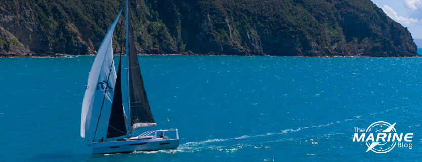 le-bluewater-stem-50-naviguant-en-haute-mer-toutes-voiles-dehors